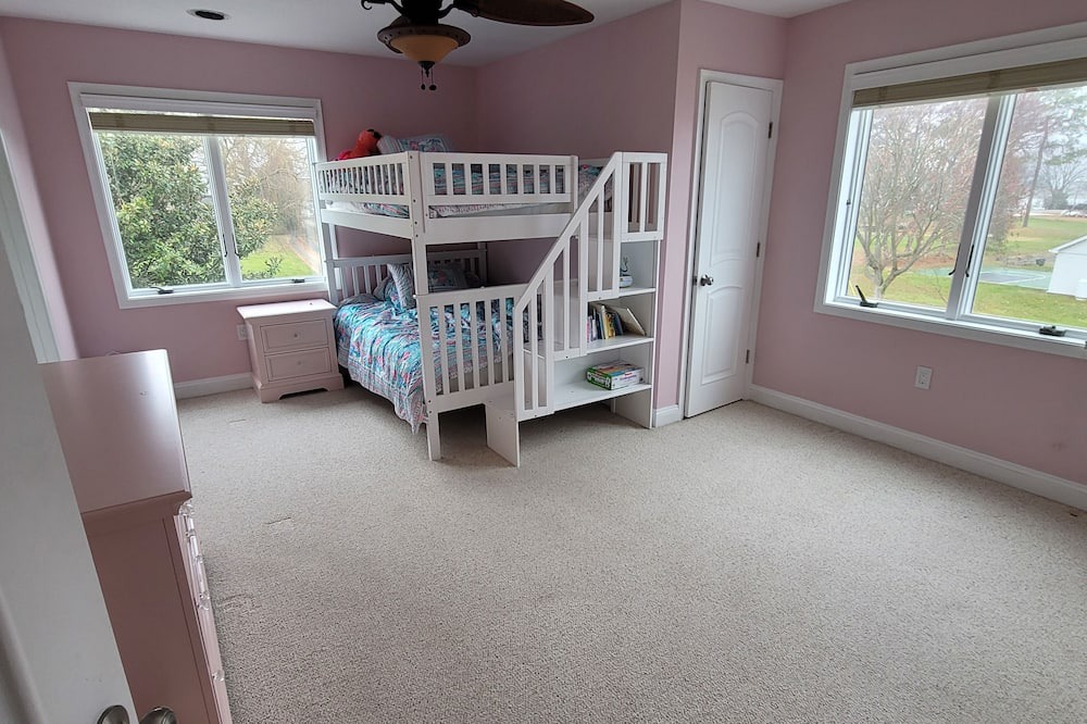Photo of Bedroom in Rock Hall