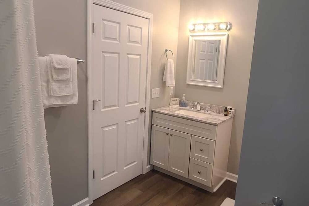 Photo of Bathroom in Crane Hill