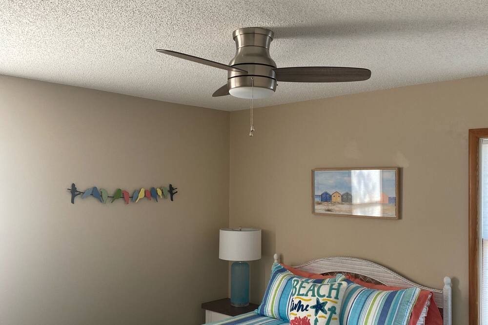 Photo of Bedroom in Carova Beach