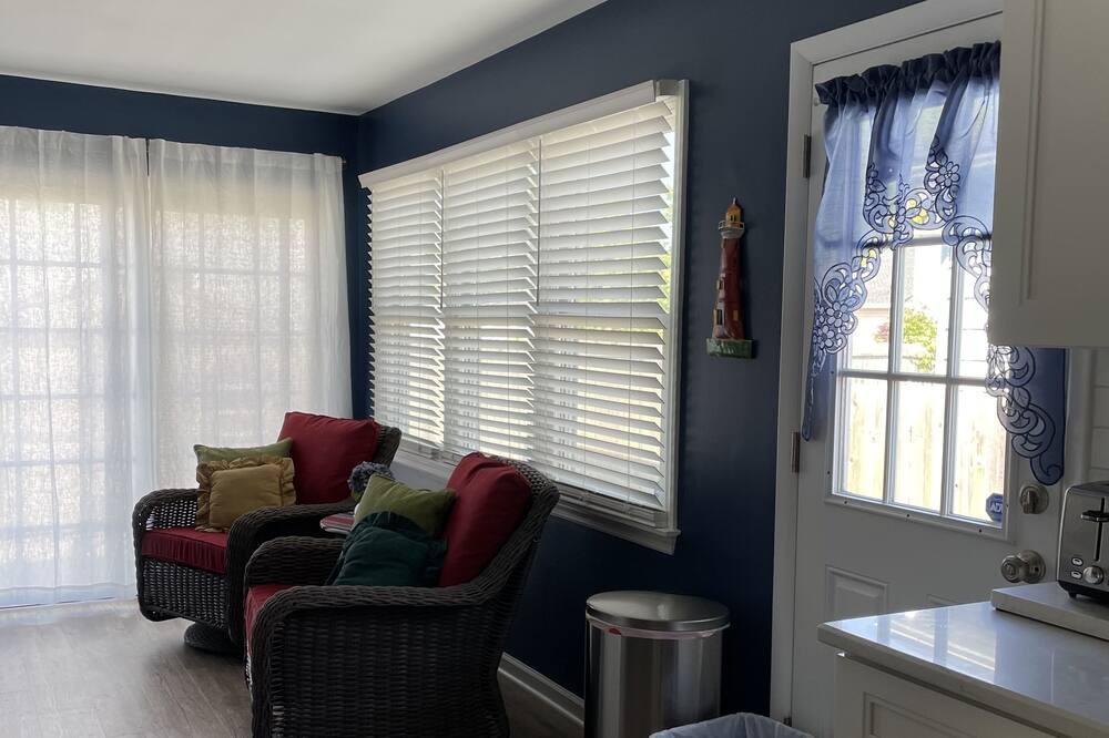 Photo of Livingroom in Bay Head