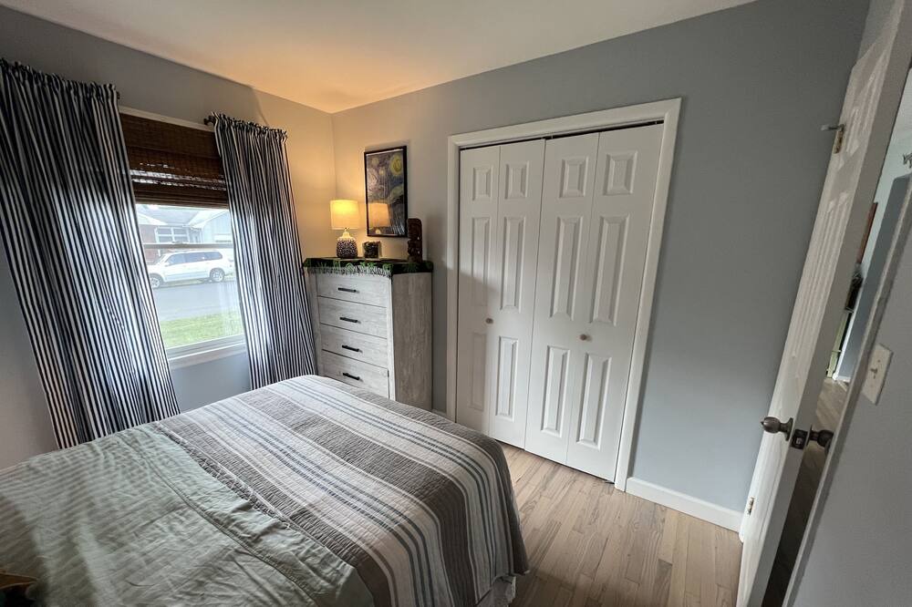 Photo of Bedroom in Bay Head