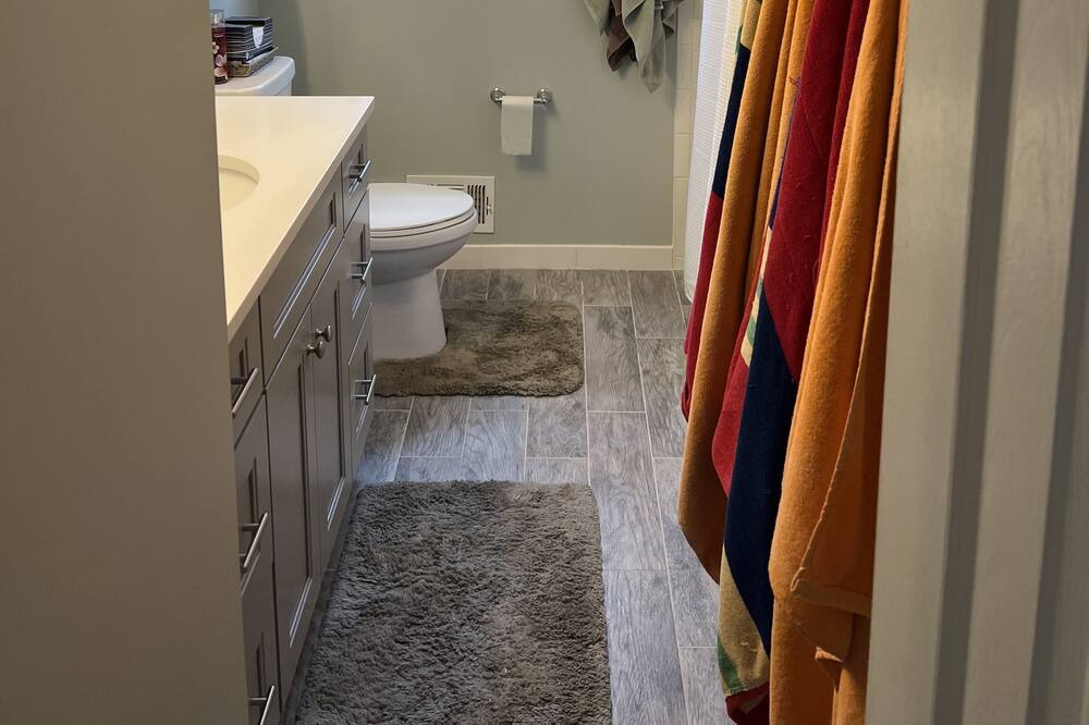 Photo of Bathroom in Bay Head