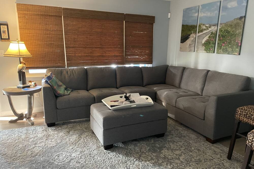 Photo of Livingroom in Bay Head
