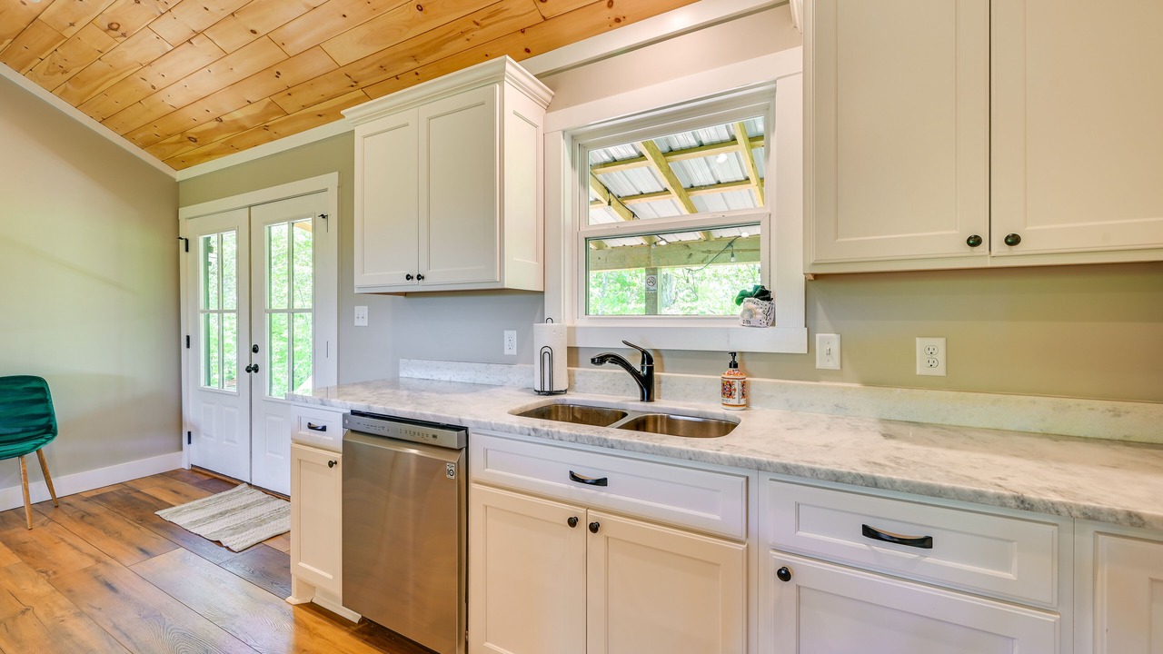 Photo of Kitchen in Lindseyville
