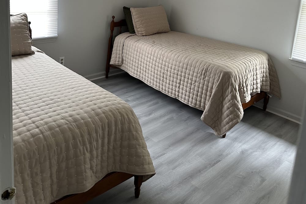 Photo of Bedroom in Kelly