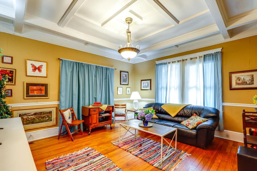 Photo of Bedroom in Society Hill