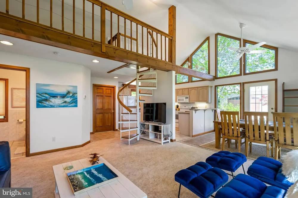 Photo of Livingroom in Valley Lee