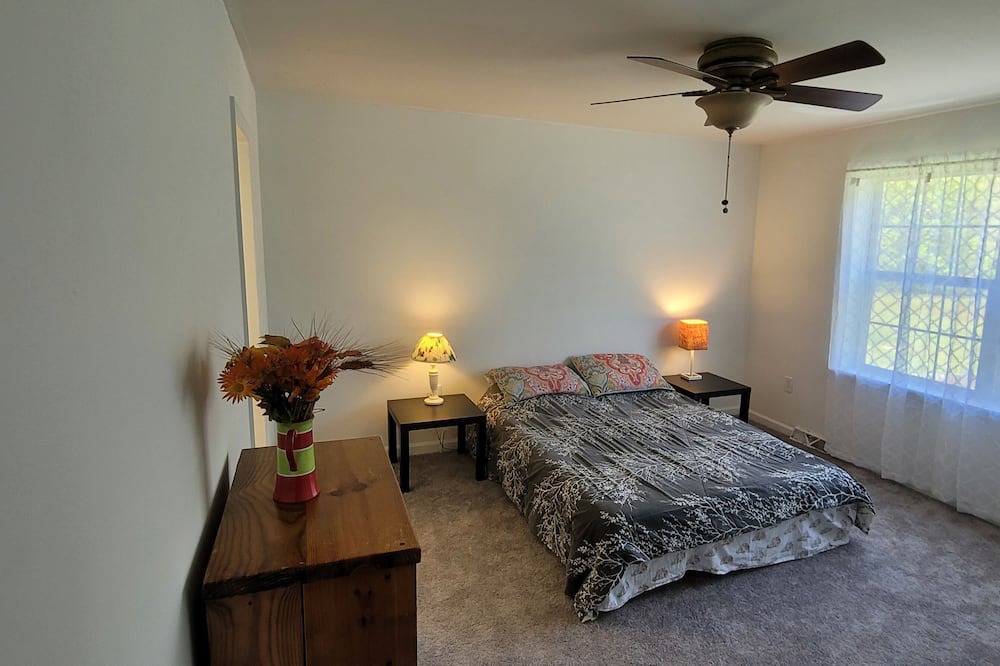 Photo of Bedroom in Dennis