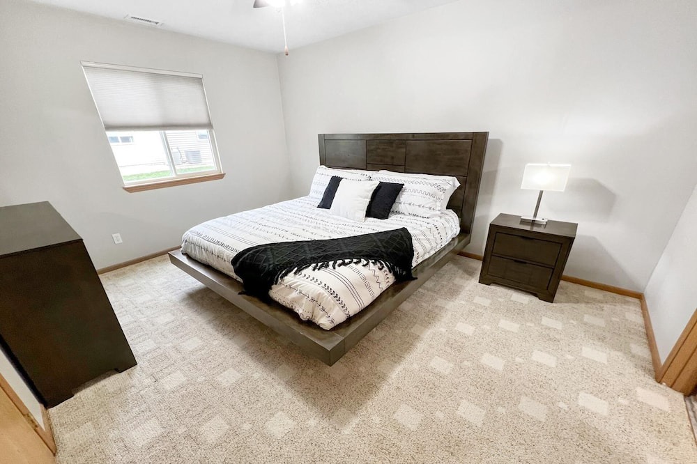 Photo of Bedroom in Okoboji
