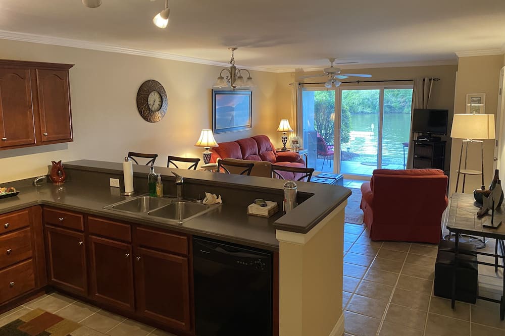 Photo of Kitchen in Alexander City