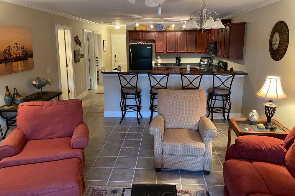 Photo of Livingroom in Alexander City