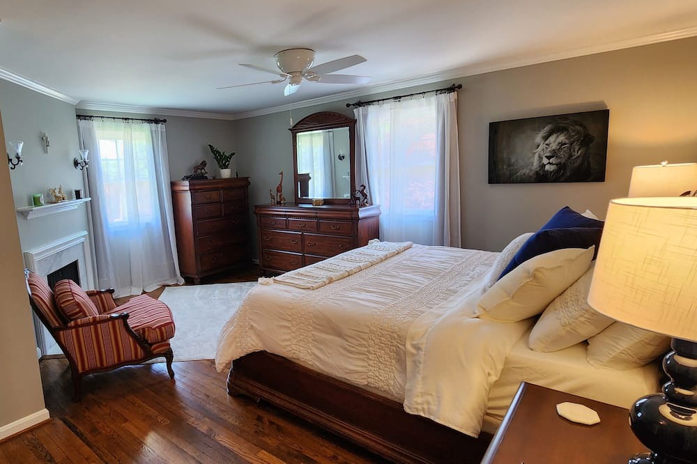 Photo of Bedroom in Carrolltowne