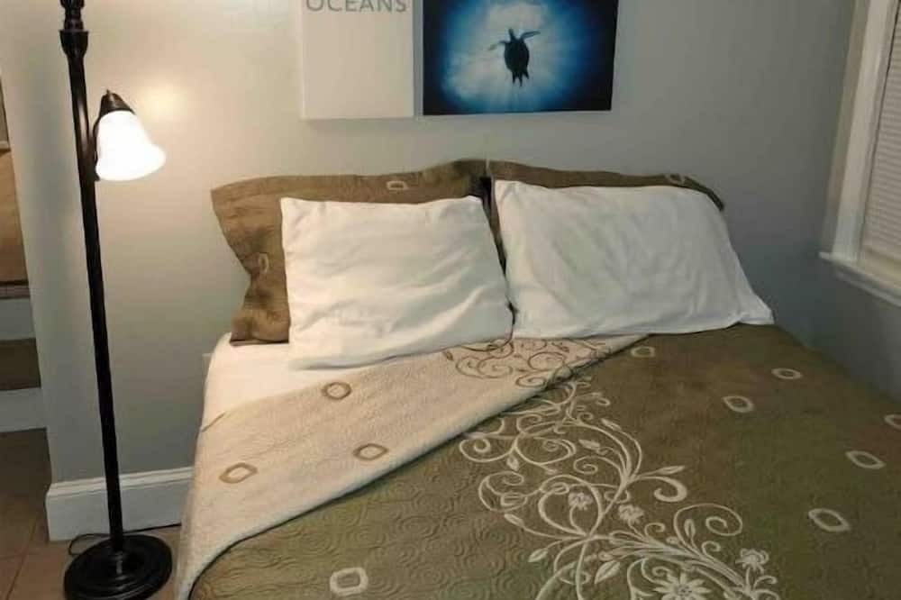 Photo of Bedroom in Pleasantville