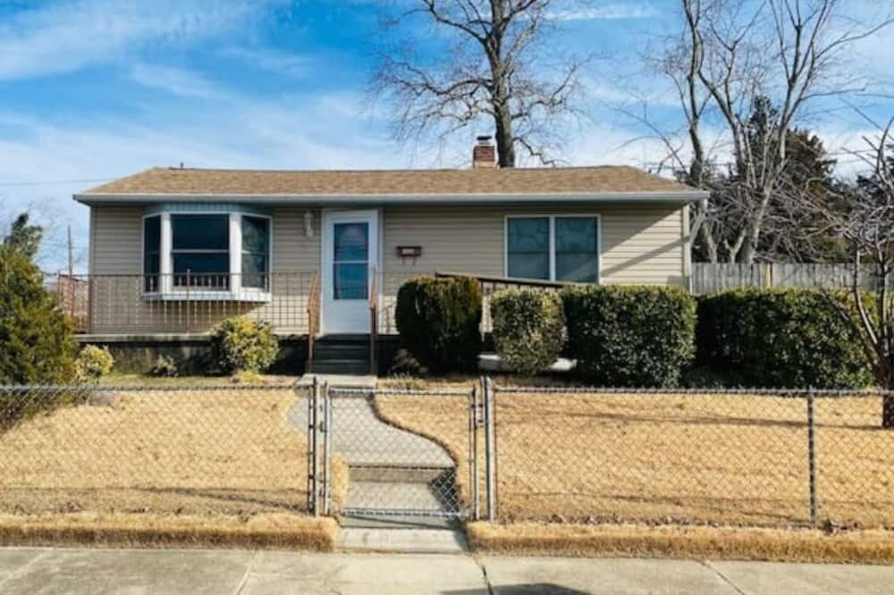 Photo of Outdoor in Pleasantville