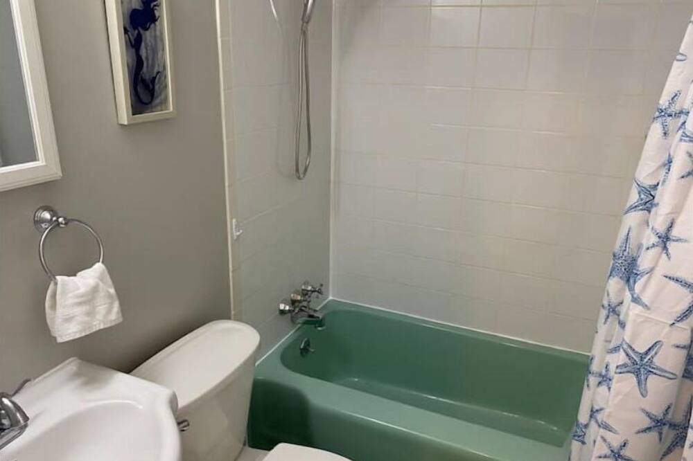Photo of Bathroom in Pleasantville