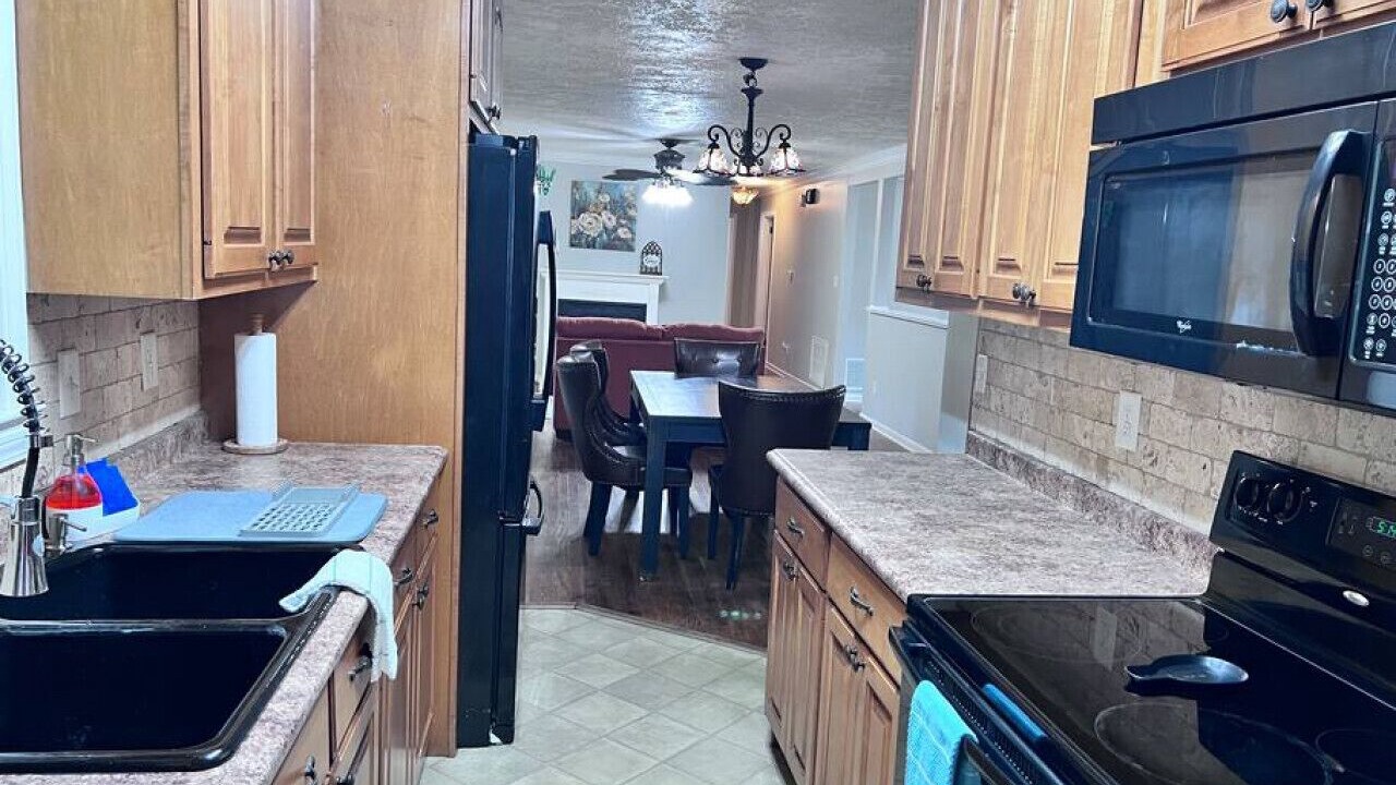 Photo of Kitchen in Gadsden