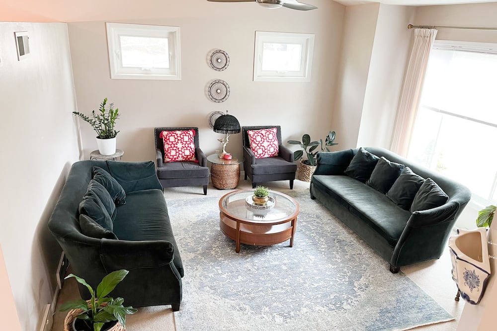 Photo of Livingroom in Fitchburg