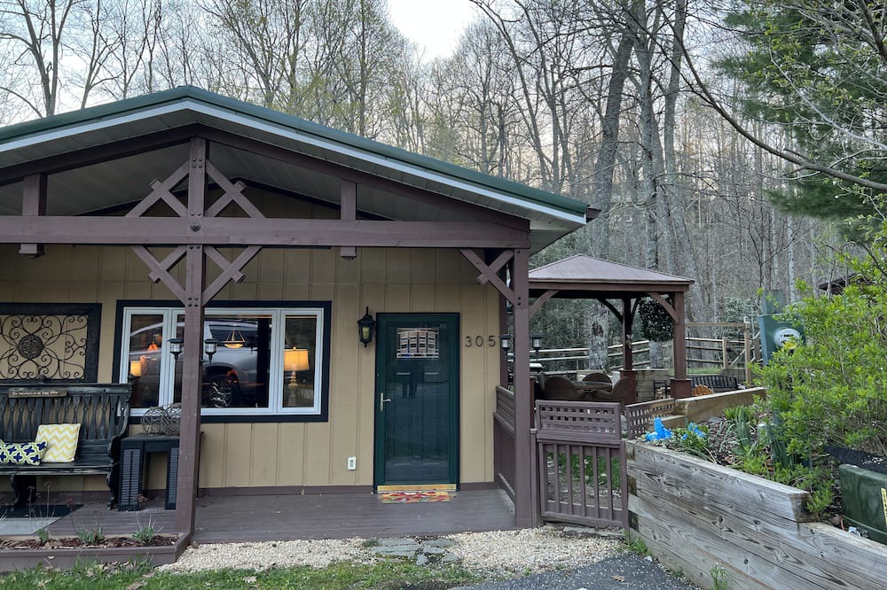 Photo of Outdoor in Newland