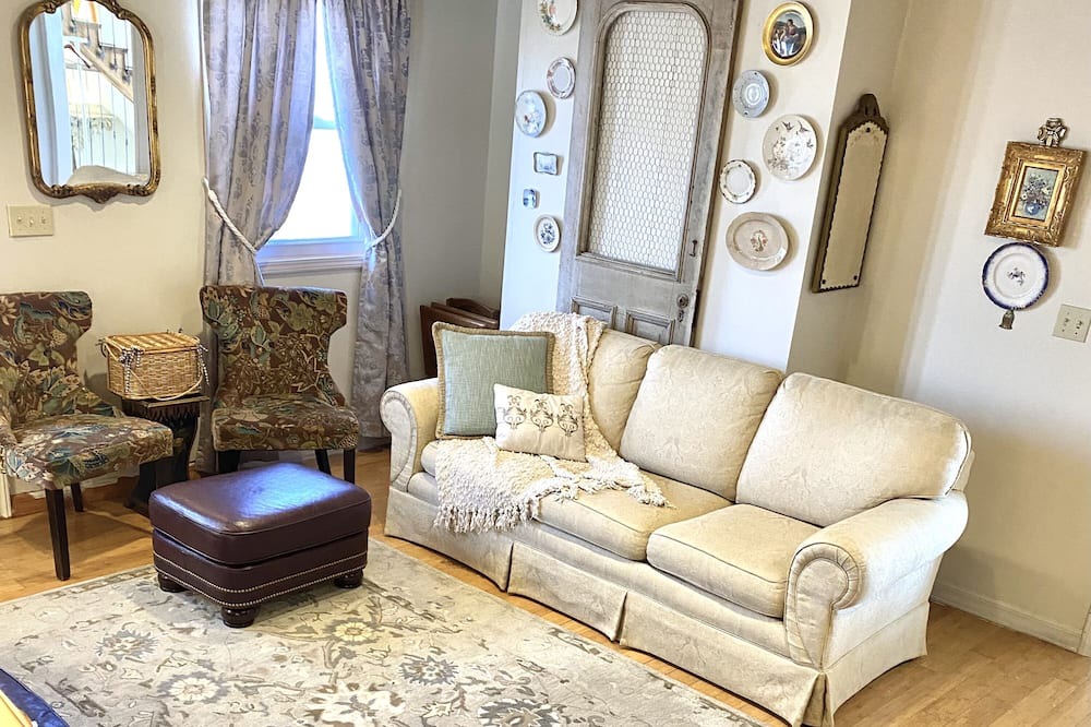 Photo of Bedroom in Kirksville