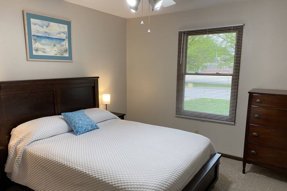 Photo of Bedroom in Belmond