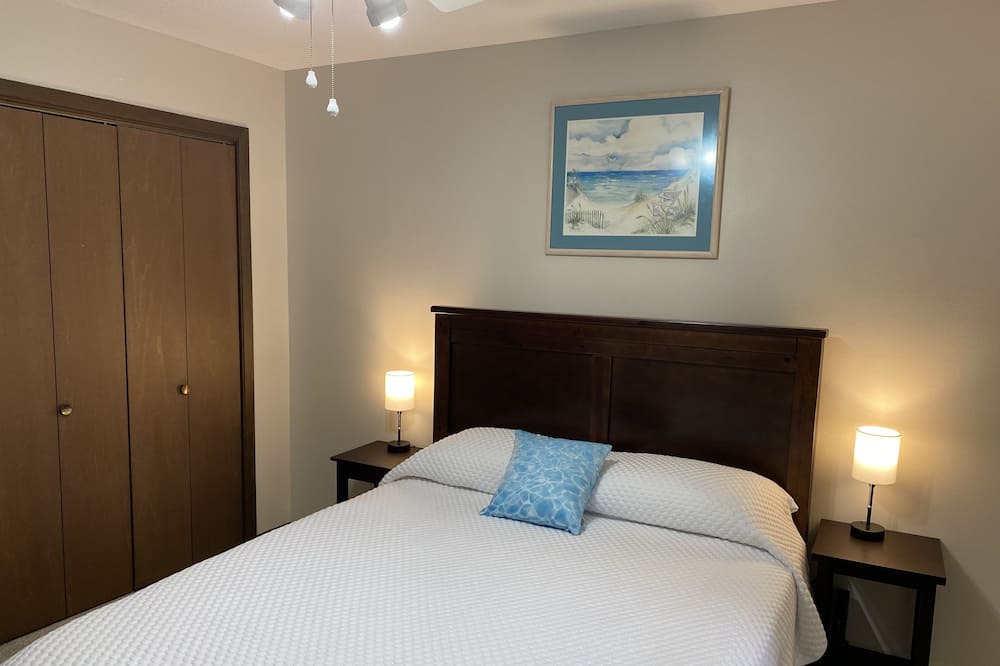 Photo of Bedroom in Belmond