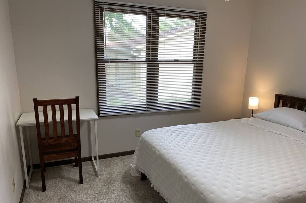 Photo of Bedroom in Belmond