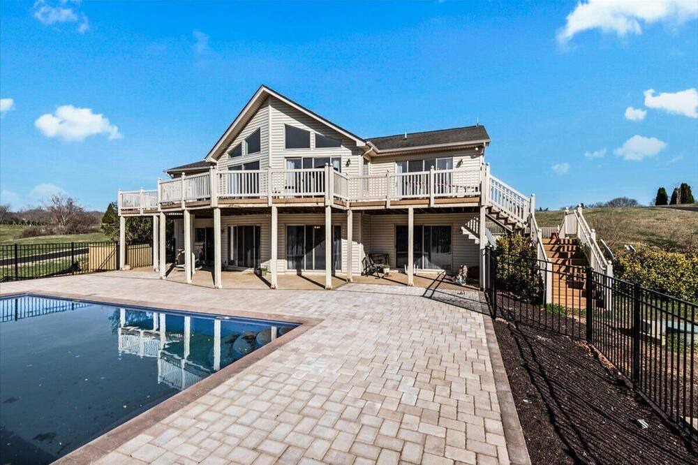 Photo of Outdoor in Livingston