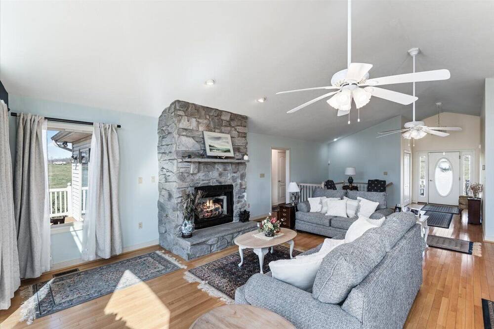 Photo of Livingroom in Livingston
