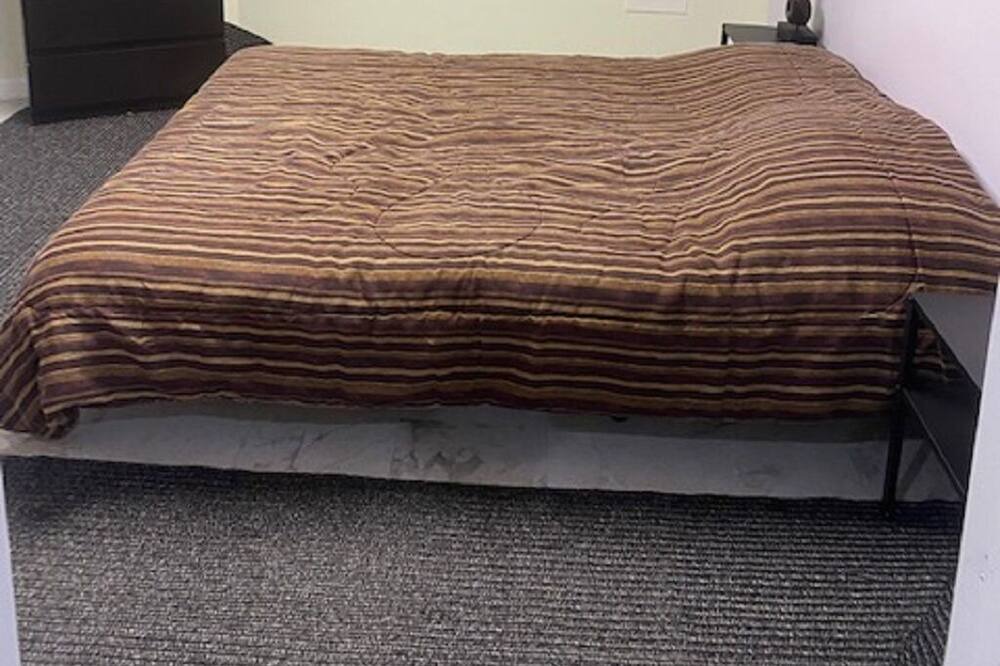 Photo of Bedroom in Aspen Hill