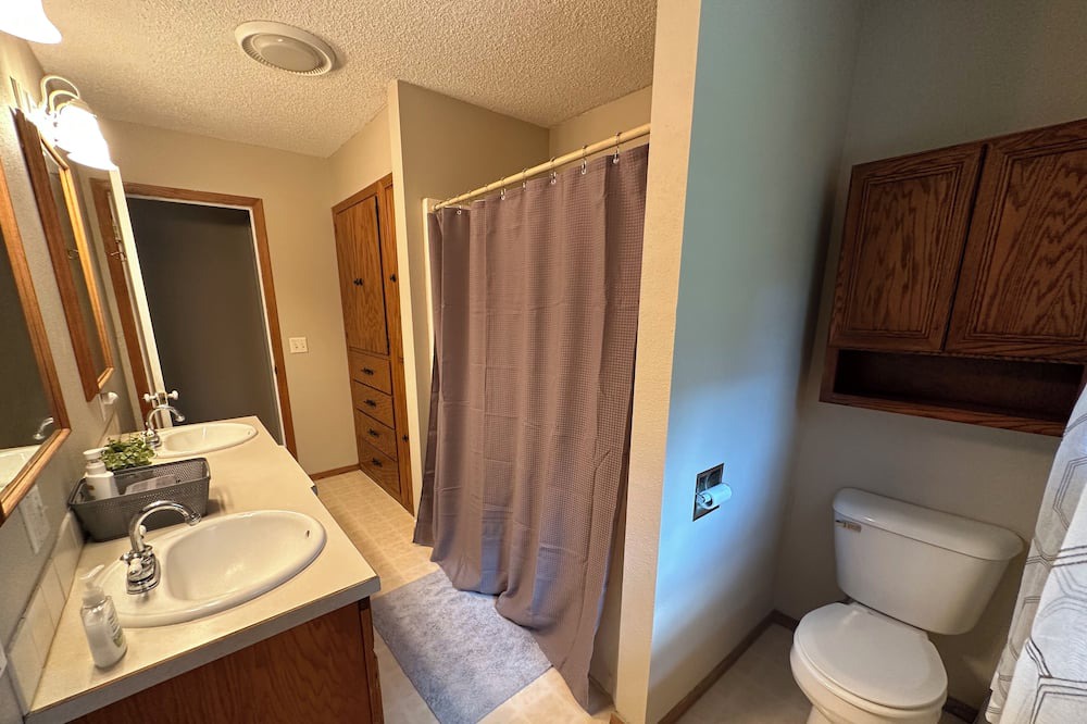 Photo of Bathroom in Carroll