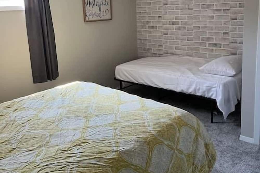 Photo of Bedroom in Ashley