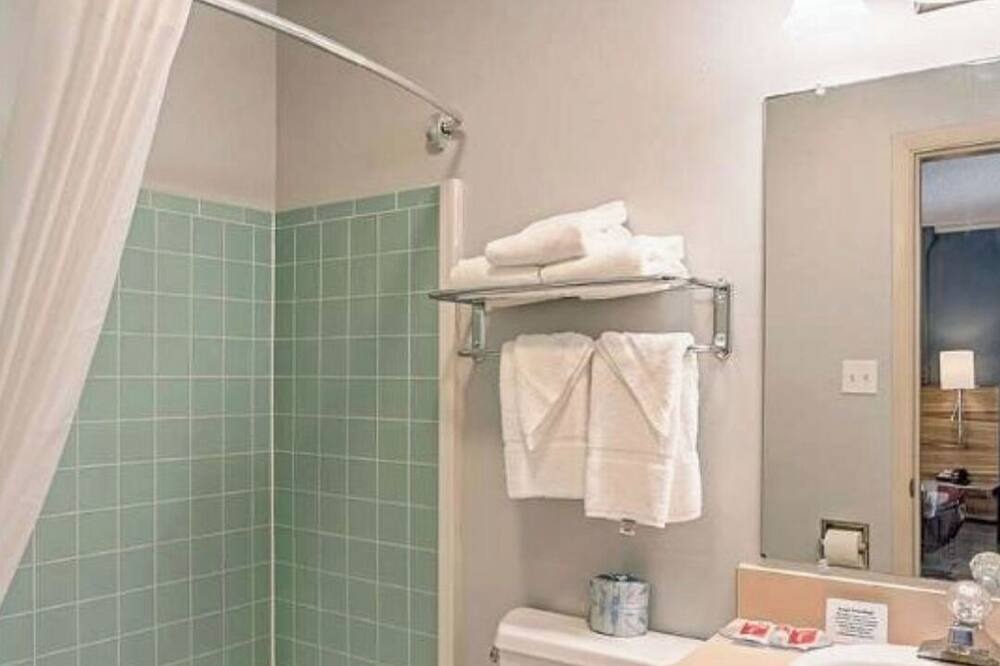 Photo of Bathroom in Clinton