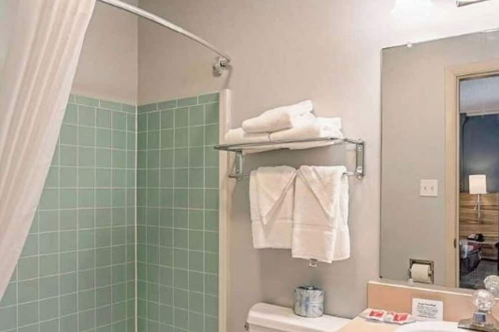 Photo of Bathroom in Clinton