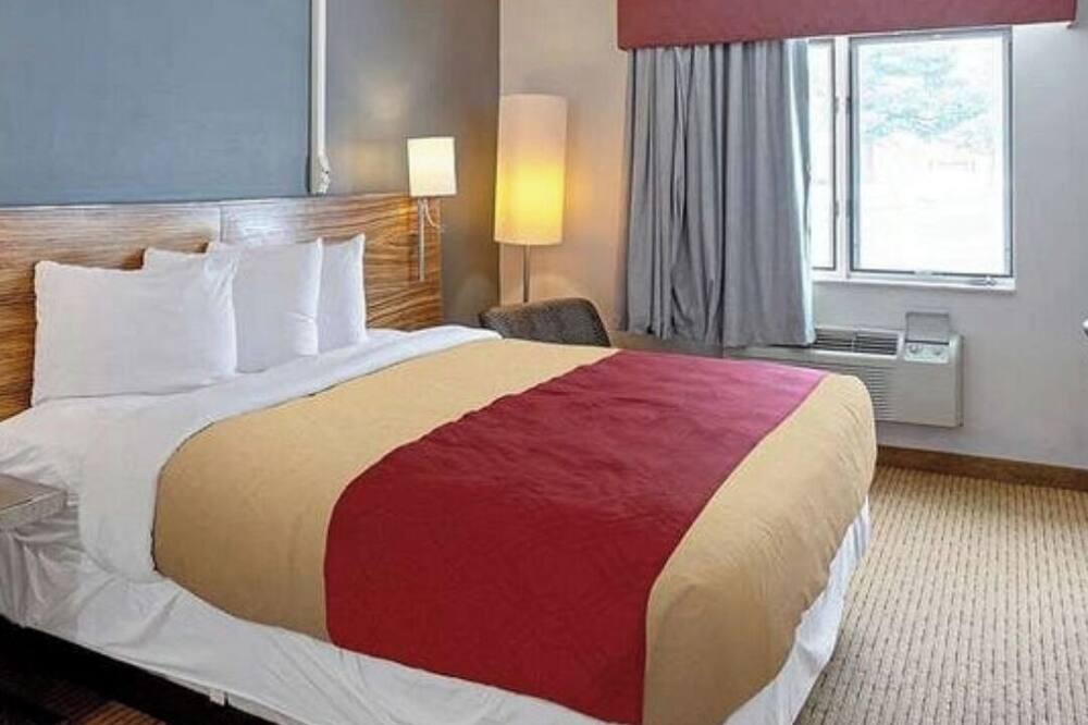Photo of Bedroom in Clinton