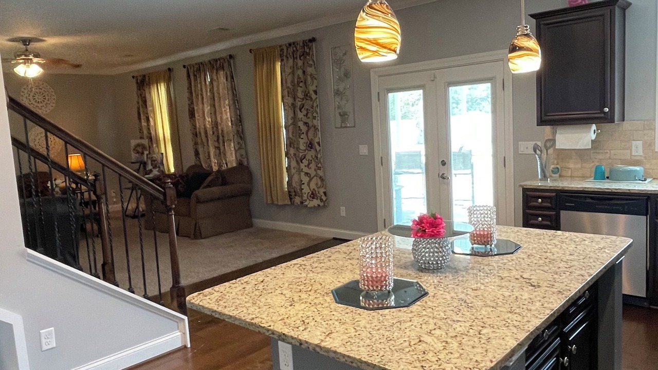 Photo of Kitchen in Elliott