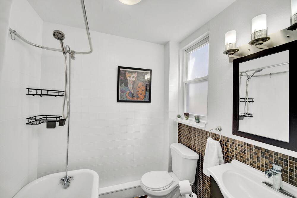 Photo of Bathroom in West Bucktown