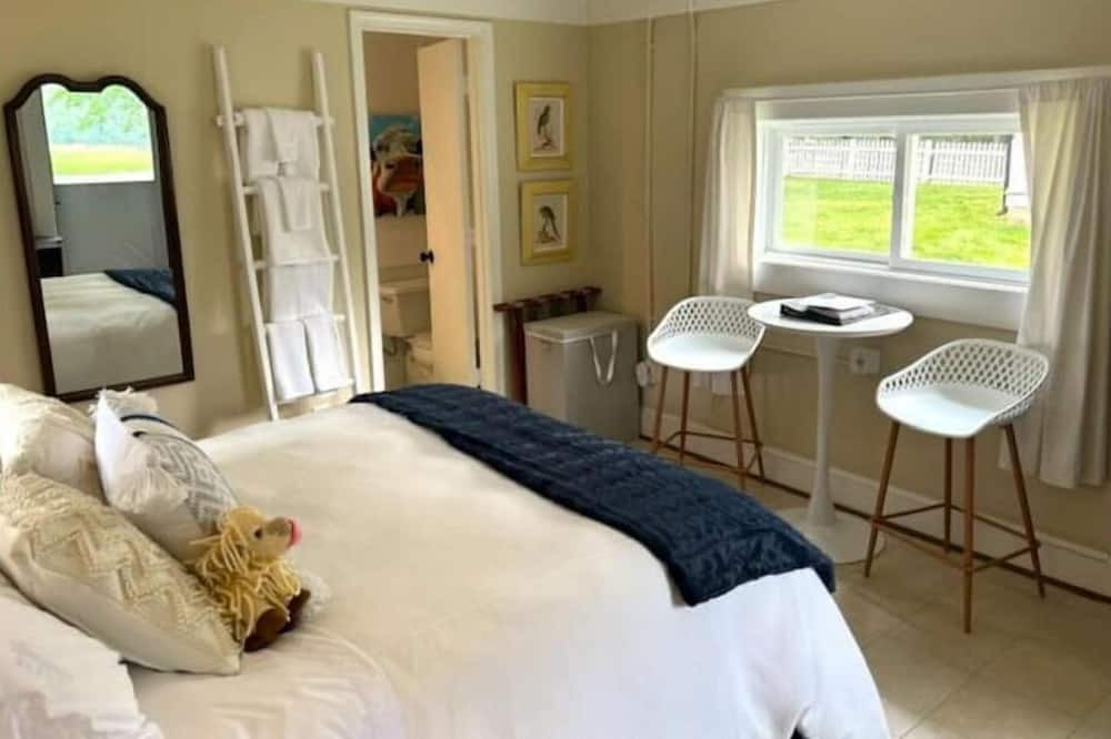 Photo of Bedroom in The Plains