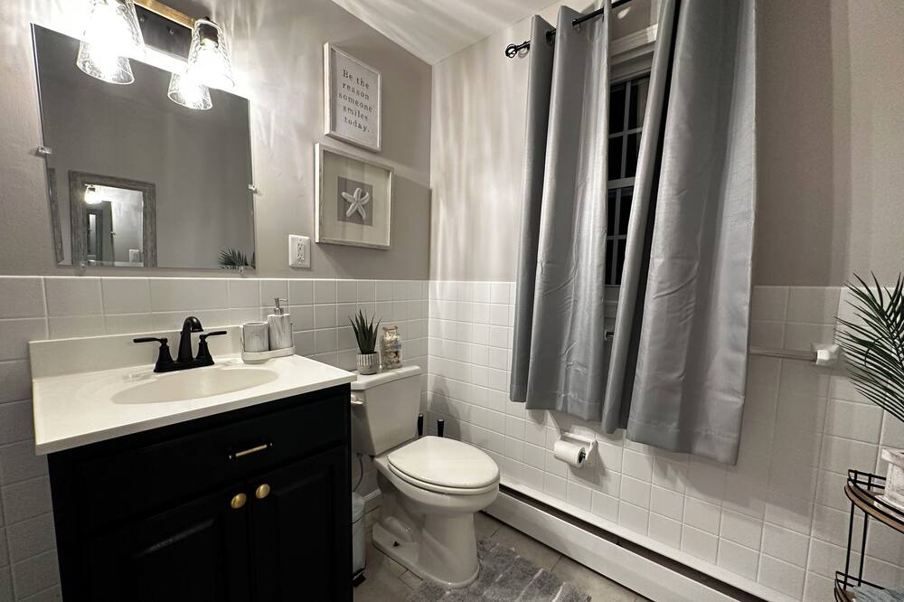Photo of Bathroom in Annapolis