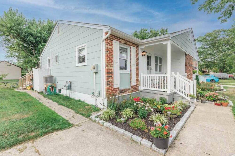 Photo of Outdoor in Village Green