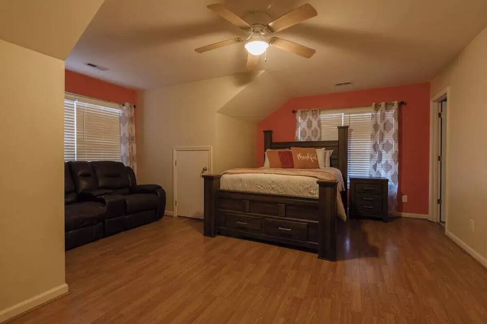 Photo of Bedroom in Elizabeth City