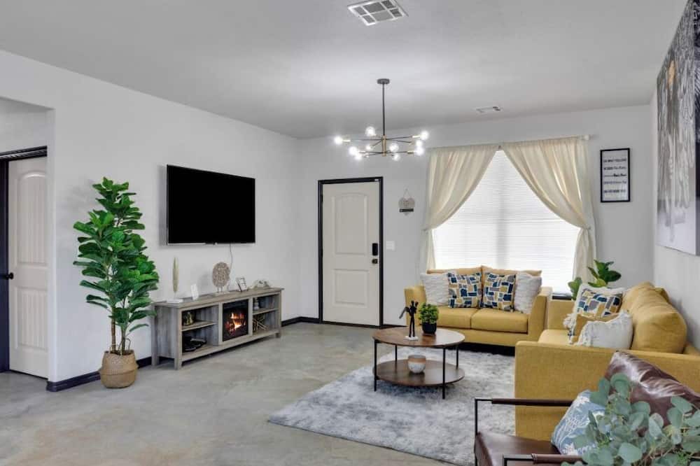 Photo of Livingroom in Turner Park