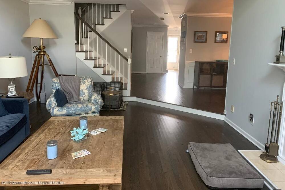Photo of Livingroom in Avon