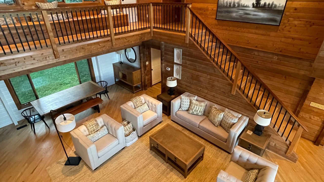 Photo of Livingroom in Bluemont