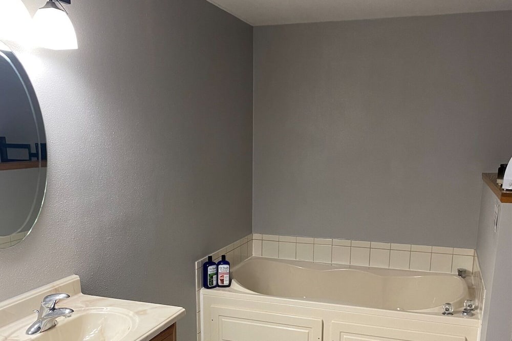 Photo of Bathroom in Panora