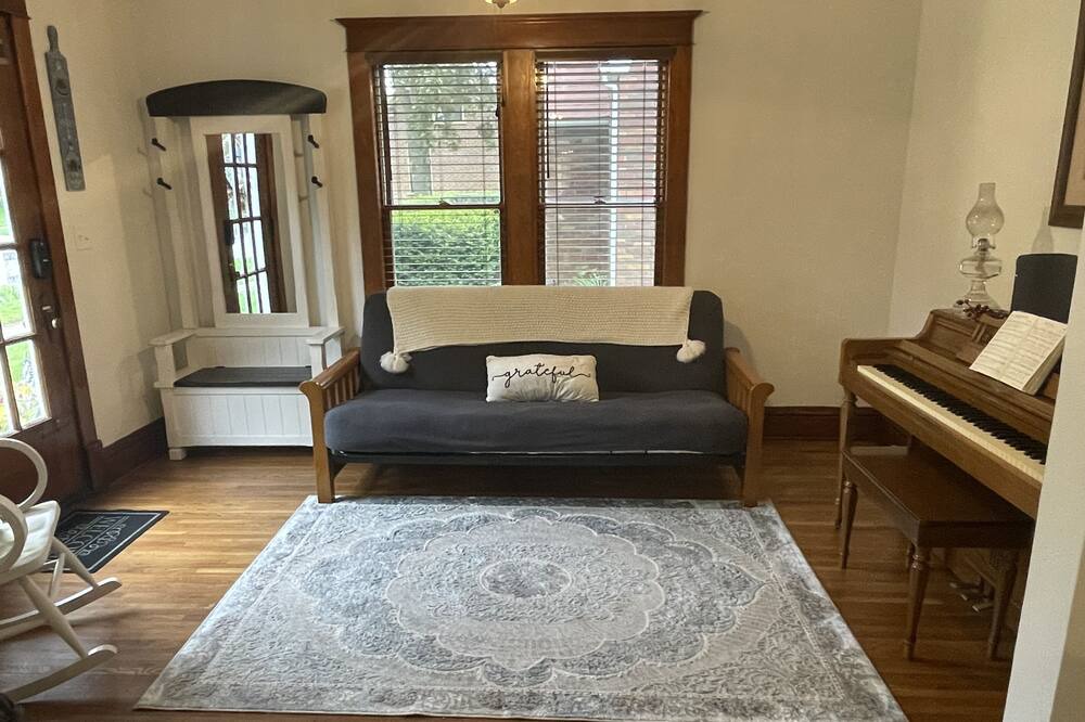 Photo of Bedroom in Pella