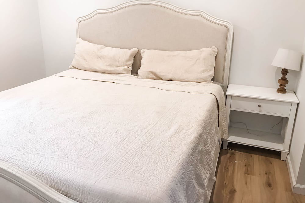 Photo of Bedroom in Cape Saint Claire