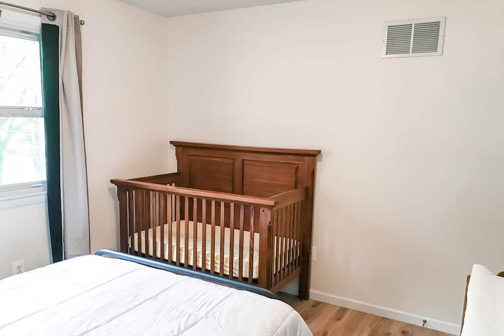 Photo of Bedroom in Cape Saint Claire