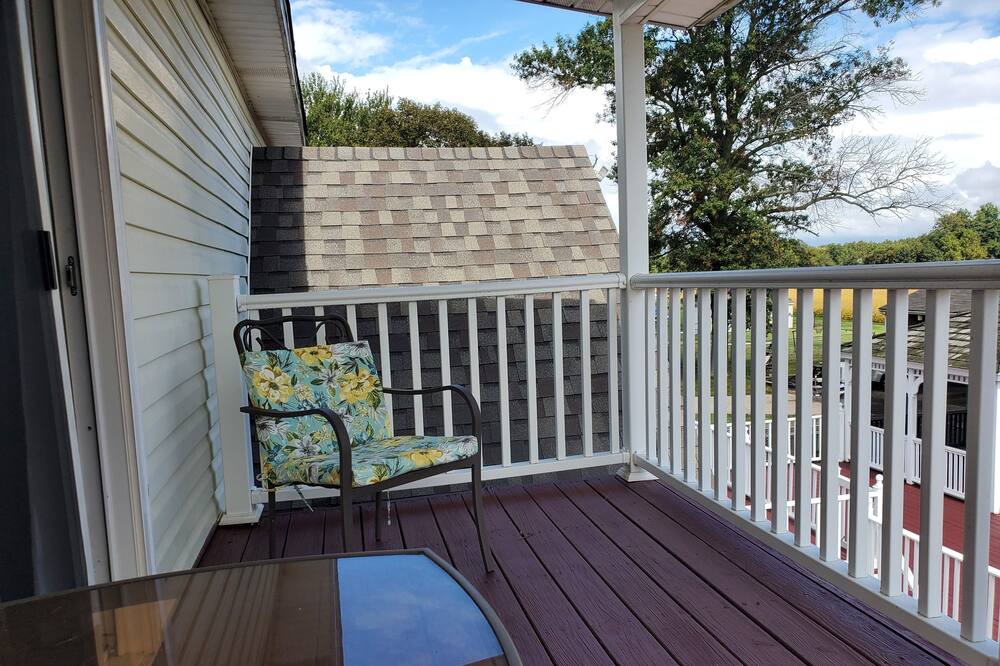 Photo of Patio Balcony in Pennsville