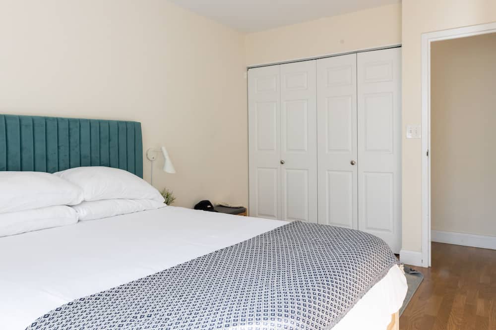 Photo of Bedroom in Ravenswood