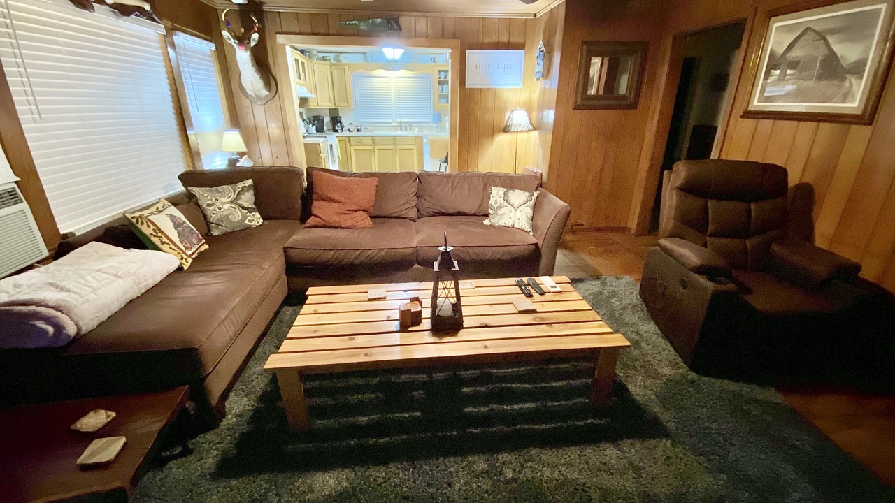 Photo of Livingroom in Gadsden
